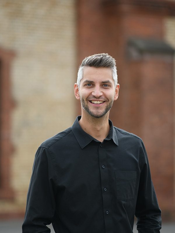 Regi_Portrait_Rudi-Goas